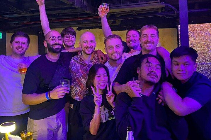 チェンマイパブクロール：4会場、ビールビュッフェ＆VIP入場
