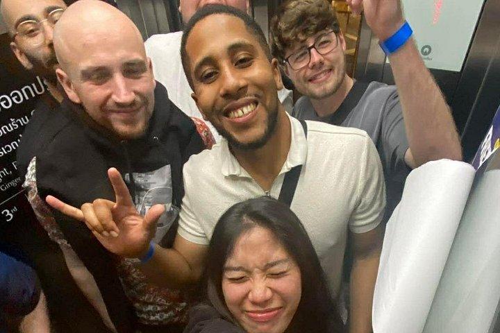 チェンマイパブクロール：4会場、ビールビュッフェ＆VIP入場