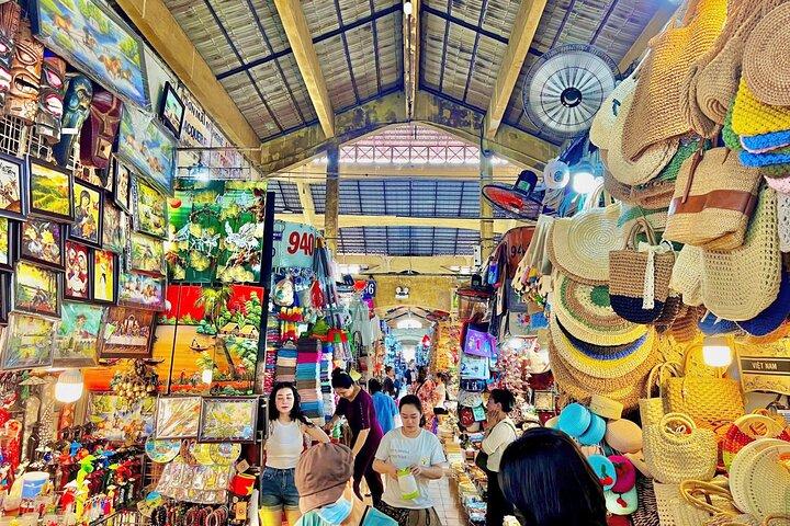 Excursão de compras guiada em Ho Chi Minh City com Guia Local