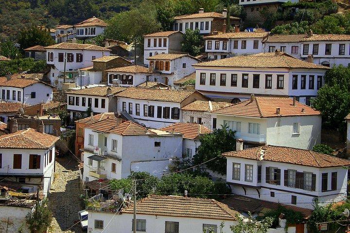 Daily Tour to Sirince Village, Ephesus Ancient City & Museum