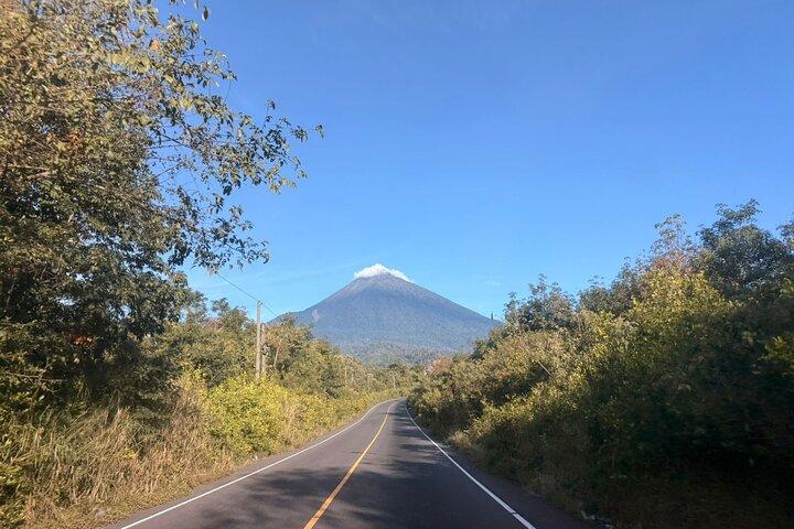 Private Transfer from Lake Atitlán to Guatemala Airport (GUA)