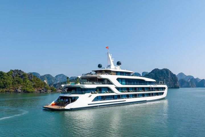 From Hanoi: 6-Star Luxury Cruise 2D1N Halong & Lan Ha Bay Tour