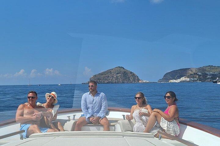 Excursão privada de barco de Ischia a partir de Positano: excursão de um dia inteiro