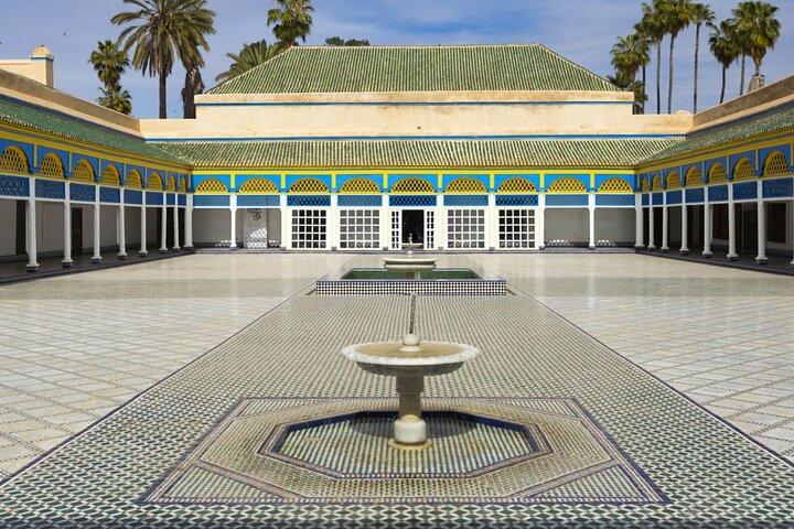 Marrakech Bahia Palace Saltafila con Audio Guida
