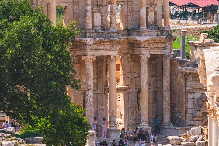 2 Day Ephesus and Pamukkale Tour from Kusadasi or Selcuk