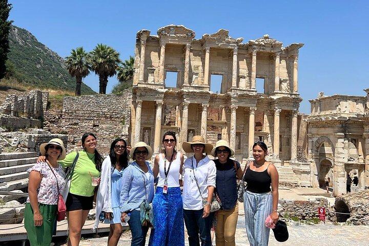 2 Day Ephesus and Pamukkale Tour from Kusadasi or Selcuk