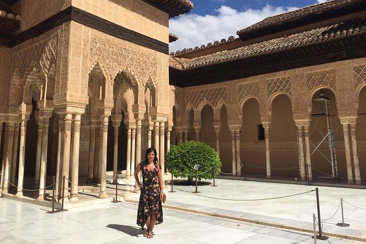Tour guidato privato dell'Alhambra con i tuoi biglietti