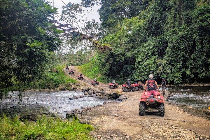 Aventura en ATV La Fortuna Mascarilla de barro y vistas al volcán