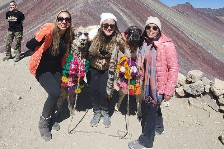 Rejser til Rainbow Mountain
