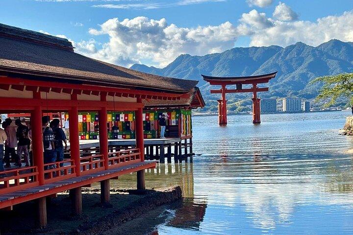 Hiroshima & Miyajima : Privétour van een hele dag met een lokale Gids
