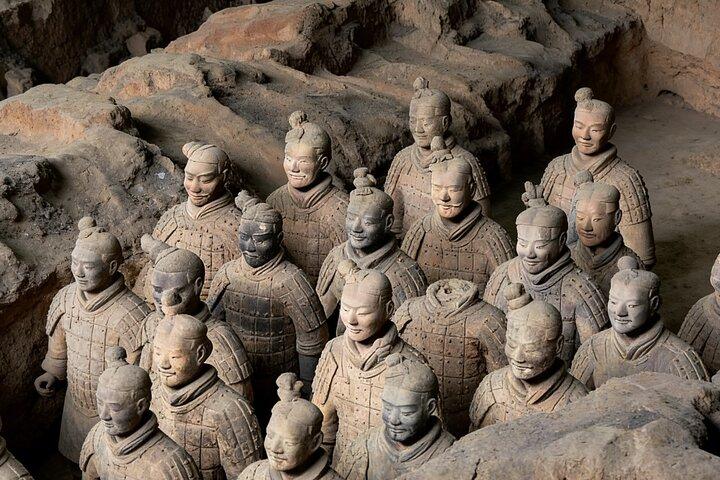 Ganztägige private Tour durch Xi'an Terracotta Warriors und Big Wild Goose Pagode