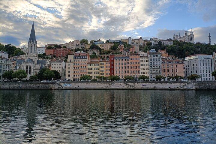 Lyon Highlights mit einem lokalen Vier- und Altstadtrundgang
