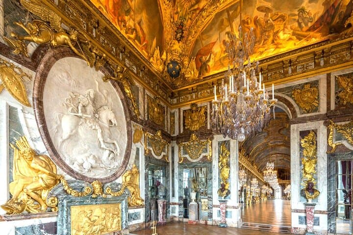 Versailles Palace & Garden Tour by Minivan from Paris with Ticket