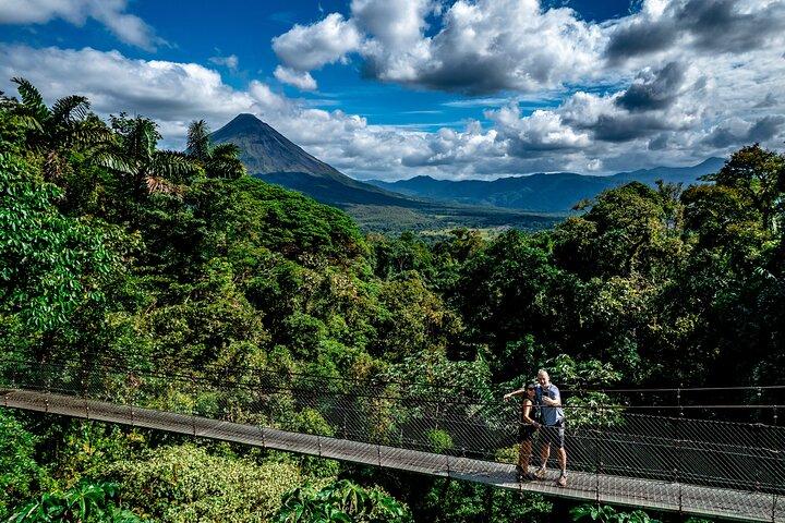 Klasse II-III Rafting og Hanging Bridges fra La Fortuna