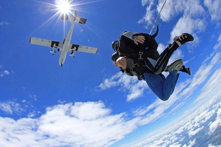 Pattaya Ocean View Tandem Skydiving com transferências de Banguecoque