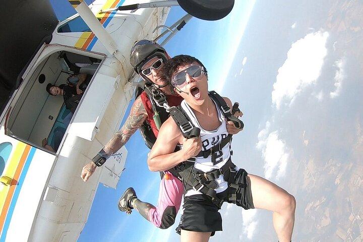 Pattaya Ocean View Tandem Skydiving com transferências de Banguecoque