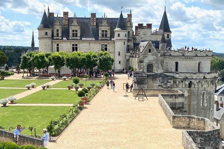 Loire Valley Castles Chenonceau Amboise & Da Vinci Small Group