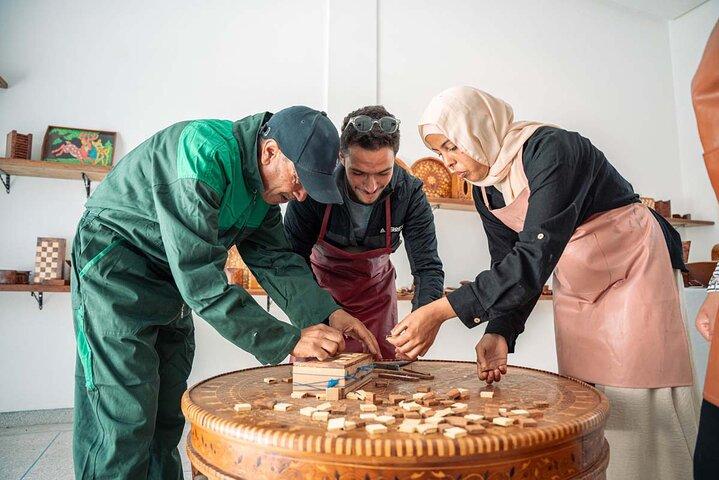 Thuya Wood Workshop: Gestalten Sie Ihr eigenes Schachset