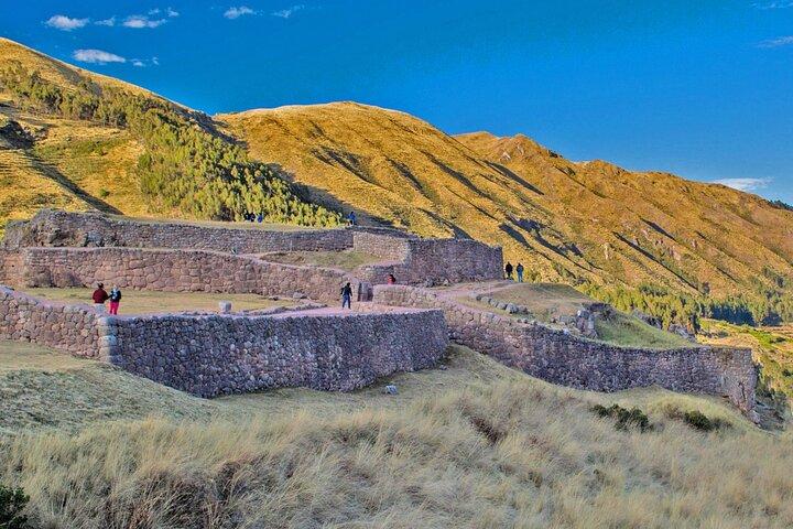 Cusco Pisac a Sacsayhuaman e mais passeios de ônibus e a pé