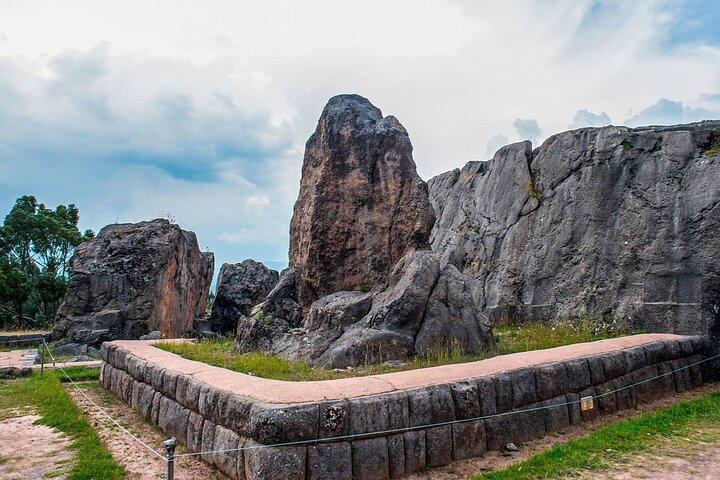 Cusco Pisac a Sacsayhuaman e mais passeios de ônibus e a pé