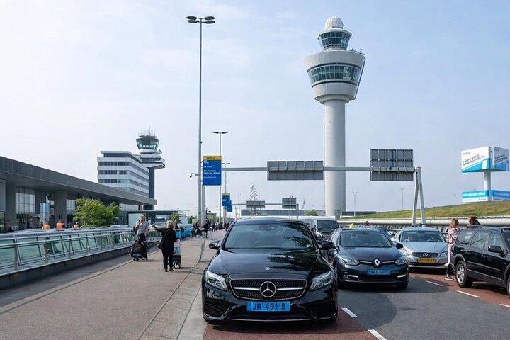 アムステルダム・スキポール空港（AMS）からのプライベートタクシー送迎