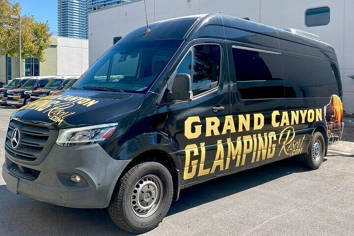 グランドキャニオン・ウエストリム・ヘリコプターと高級車によるボートツアー