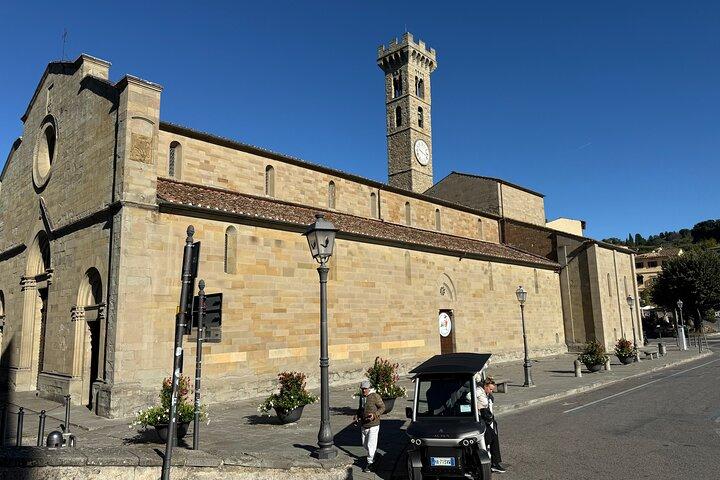 Excursión en carrito de golf desde Florencia a Fiesole, el Museo y el Teatro Romano.