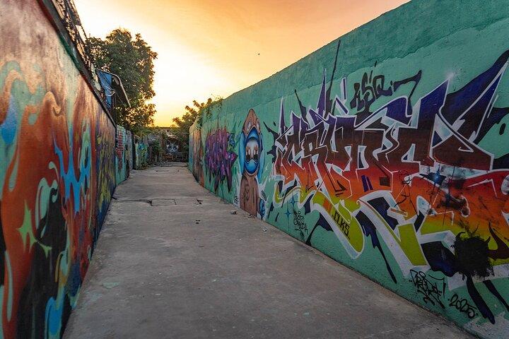 Phnom Penh: Morning Foodie, Walking Market e Street Art Tour
