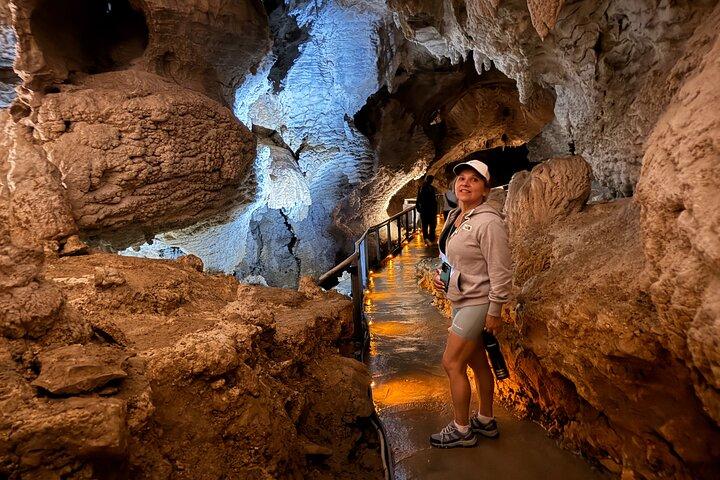 Ruakuri, Waitomo Glowworm e set cinematografico di Hobbiton