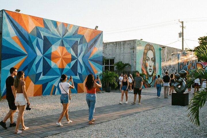 Excursão de caminhada autoguiada em Miami