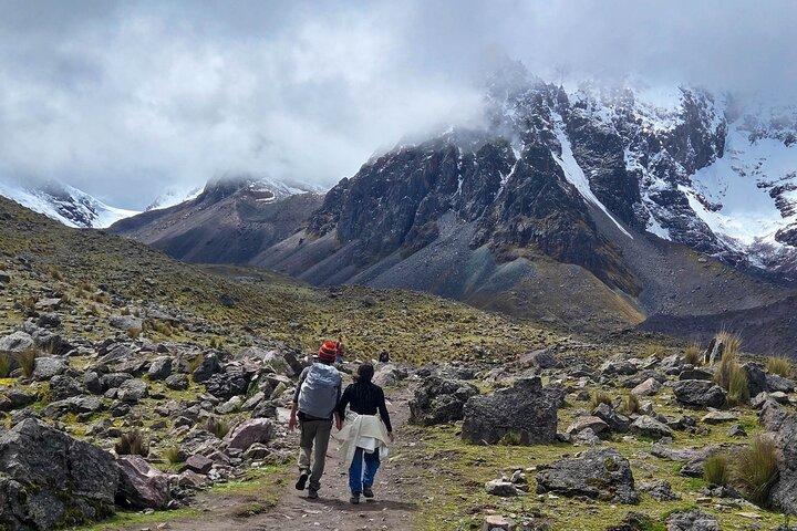 From Cusco: 7 Lakes Ausangate Trek with Lunch