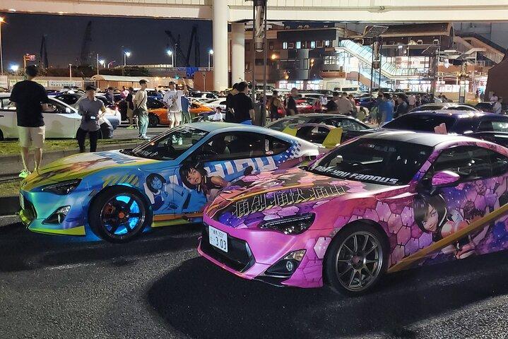 Excursão de grupo de luxo para carros famosos encontram-se no local Daikoku