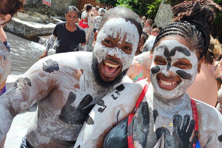 O melhor de St Lucia Mud Bath & Toraille Waterfall Excursion