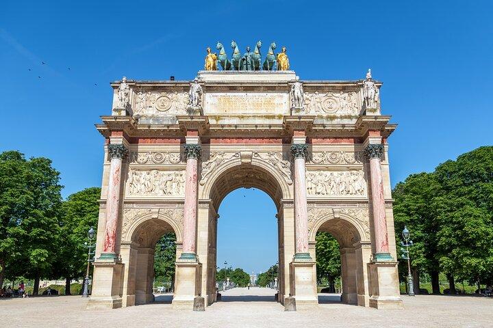 Louvre: French immersive survey tour