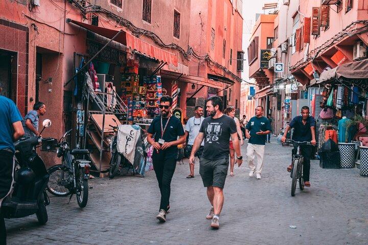 Marrakech Street Food Night Tour med 7 lokala provningar ingår