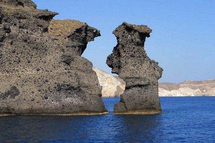 サントリーニ島ケーブルカーをバイパスするカタマランツアー（クルーズ旅行者向け）