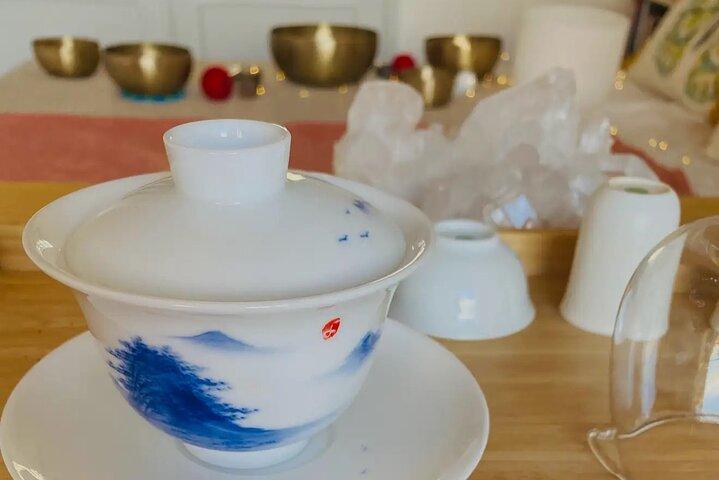 Traditionel te ceremoni med tibetansk lyd helbredelse