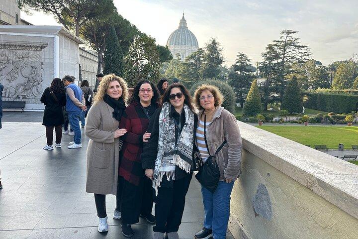Museus do Vaticano de acesso rápido e excursão à Capela Sistina por Tommaso