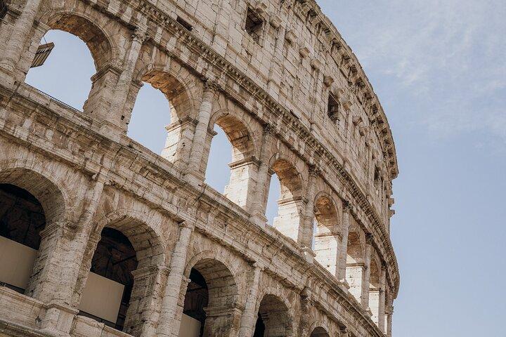Colosseum Express Guided Tour with Roman Forum Access