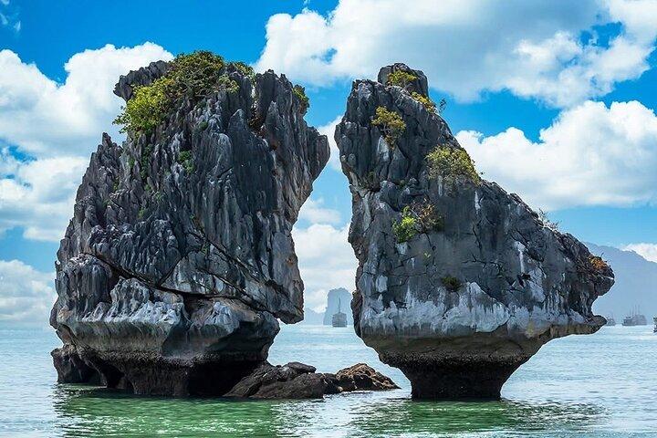 Exclusivo tour privado en canoa por Ha Long y Lan Ha Bay