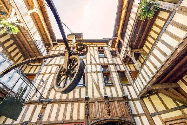 Troyes: Audiogeführter Stadtrundgang, 1 Stunde 40 Minuten und 25 Audiokommentare