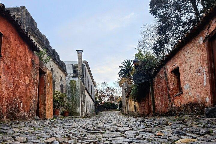 Visite complète de la ville de Colonia del Sacramento avec véhicule privé