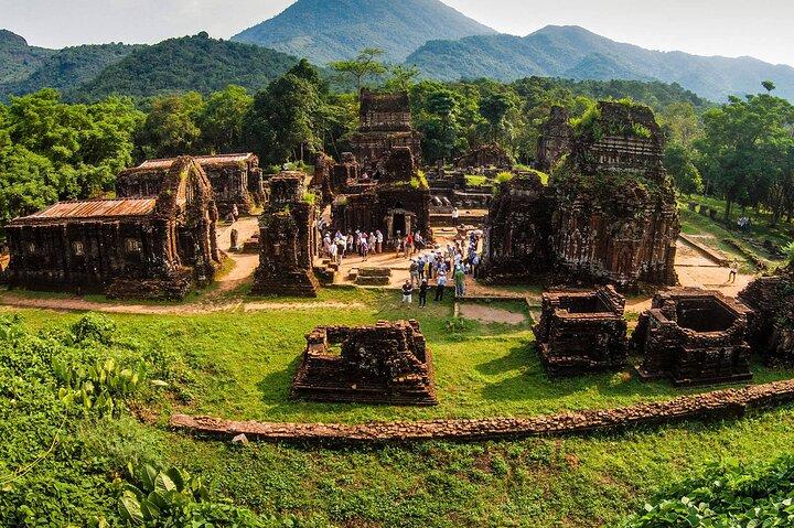 Hoi An/Da Nang: Golden Bridge, My Son Sanctuary & Marble Mountain