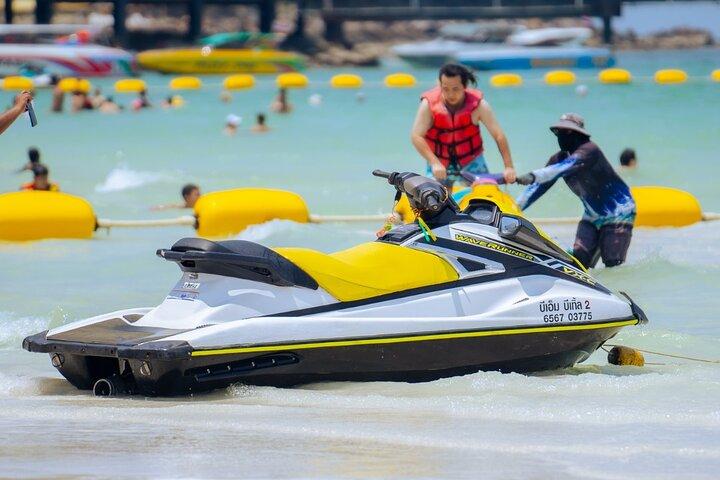 パタヤコーラル島スピードボートツアー送迎、ウォータースポーツ、ランチ