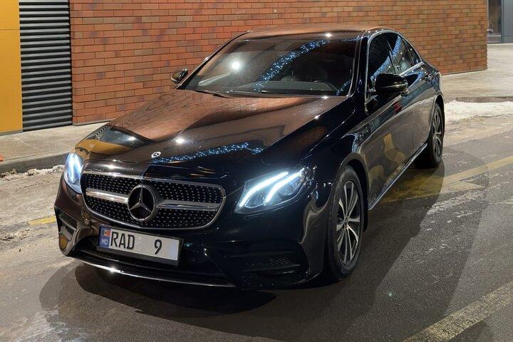 Privater Transfer vom Flughafen Chişinău nach City VIP Business Cars