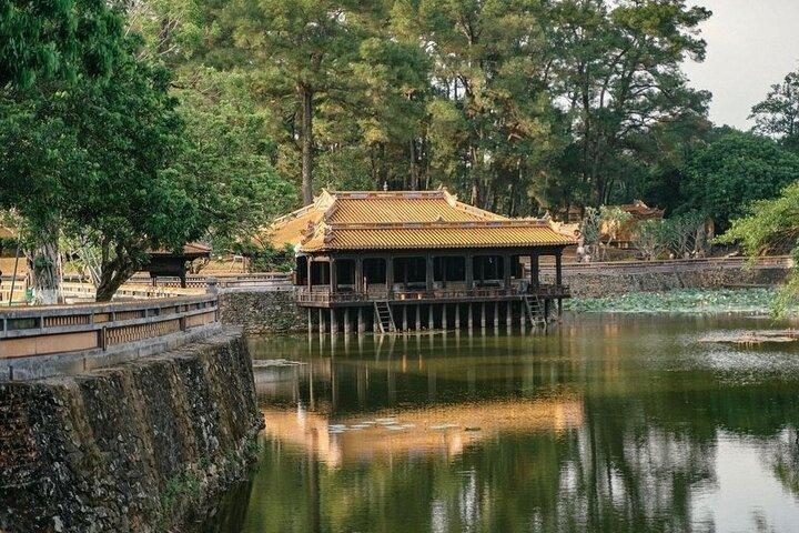プライベートドライバーによる色相市内ツアーフレキシブル&カスタム旅程