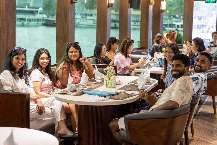 Voorbij het gewone - Halong Bay Luxury Cruise Experience