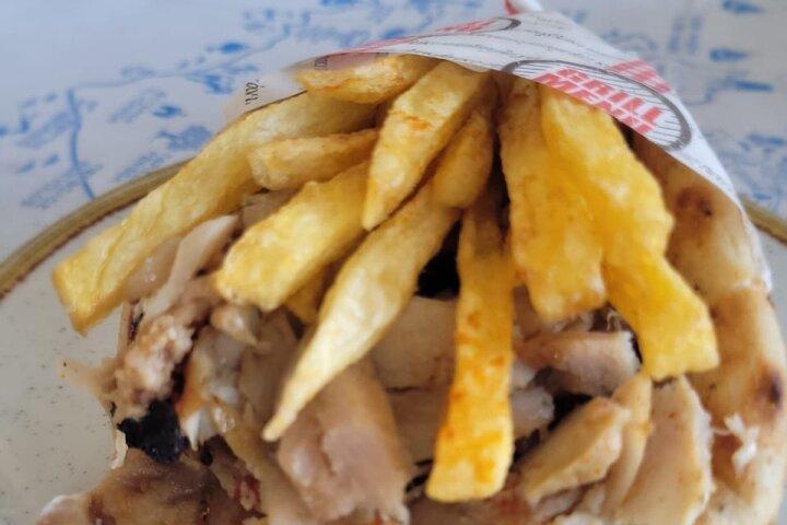 Santorini Local Food Tour met traditionele Taverna maaltijd