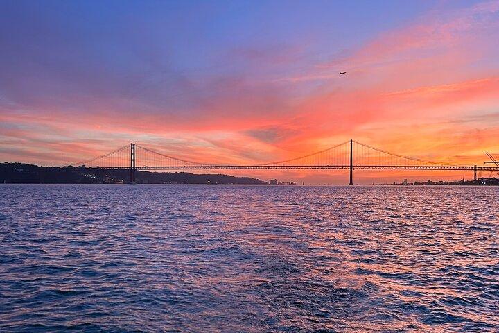Sunset Lisbon Boottocht met welkomstdrankje