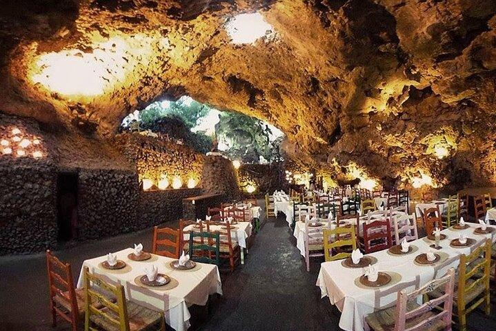 テオティワカン日の出気球ツアー（朝食、ピラミッド見学、メスカル付き）
